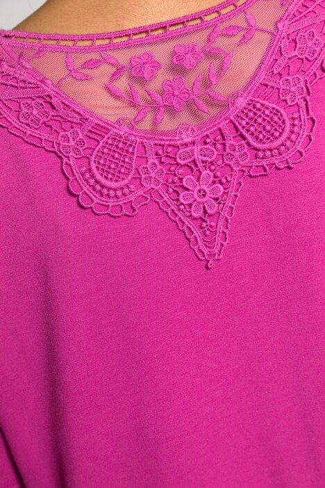 Chemise de nuit, broderie en dentelle, manches courtes