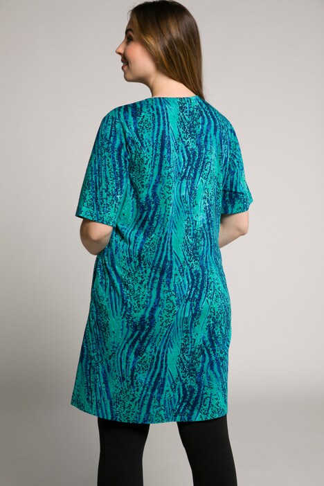 Maglia lunga con stampa con zebra, scollo a tunica e mezze maniche