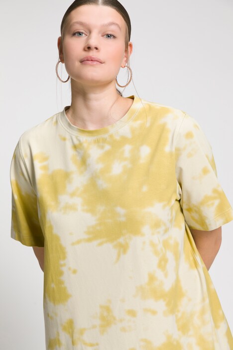 Ekstra long shirts, lige pasform, batikprint, rund hals, halværmer.