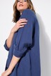 Blusa di mussola dal taglio oversize con collo da camicia e maniche lunghe