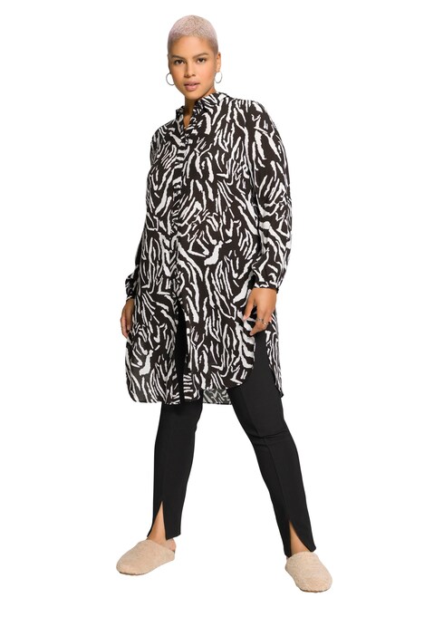 Dlouhá halenka, límeček, dlouhé rukávy, postranní rozparky, zebra potisk