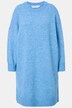 Robe en maille#, coupe oversize, longueur midi. Avec col rond et manches longues