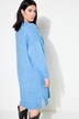 Robe en maille#, coupe oversize, longueur midi. Avec col rond et manches longues