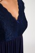 Camicia da notte smanicata con pizzo, scollo a V e spalline