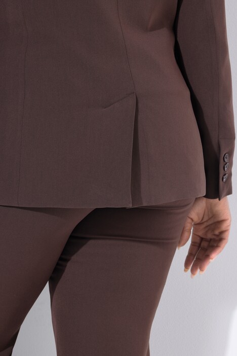 Blazer avec col à revers, poches à rabat et fermeture 1 bouton
