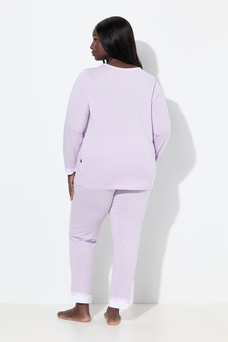 Pyjama, pitsiä, pyöreä pääntie, pitkät hihat