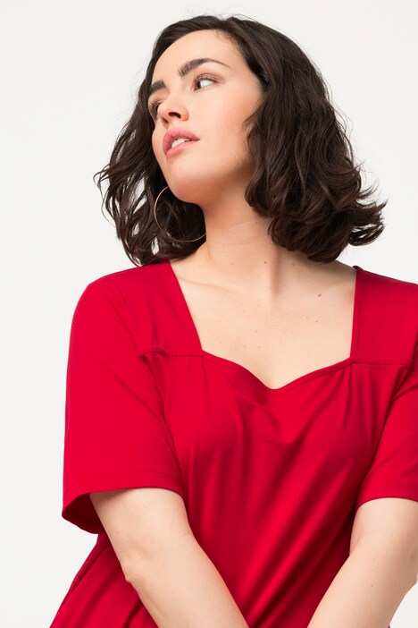 T-shirt, couture fantaisie, encolure carrée, manches courtes