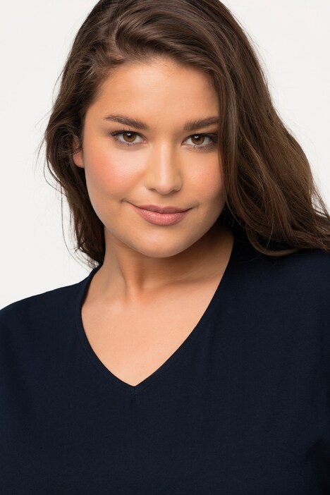 T-shirt di cotone biologico con scollatura a V e maniche a 3/4 a pipistrello