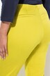 Pantalon, jambe slim. Taille élastique. Plis fantaisie. Petites fentes aux chevilles