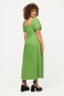 Robe midi en lin mélangé. Manches courtes et décolleté en forme de cœur. Bande smockée dans le dos.