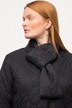 Veste matelassée, bordure en perles, col en V