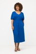 Robe midi. Manches courtes cloche et décolleté en V. Silhouette en A.