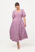 Robe dans un tissu gaufré, carreaux vichy. Col rond et manches courtes.