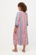 Caftan silhouette en A. Motif ethnique. Col tunisien, manches 3/4.