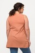 Haut long sans manches. Tonalités très douces. Silhouette en A. Décolleté en V.