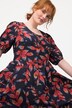 Robe traditionnelle tyrolienne en lin mélangé à col rond, manches courtes et patte de boutonnage