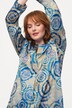 Blusa con raso, collo alto, scollo a V e maniche a 3/4