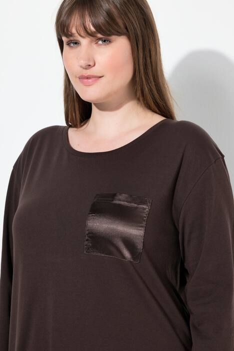 Chemise de nuit à col rond et manches longues, poche poitrine en satin
