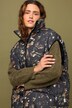 Gilet matelassé oversize, avec col montant et motif imprimé