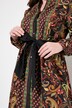 Vestido midi, estampado rústico, línea A, cuello chimenea, manga larga