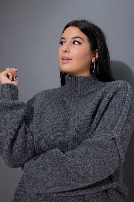 Pull# oversize en maille très douce, à col montant et manches longues, premium