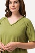 T-shirt, høj søm, V-udskæring, korte ærmer, økologisk bomuld