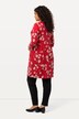 T-shirt long, motif à fleurs. Col rond et manches 3/4. Ligne en A.