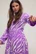 Midikjole, A-linje, med zebraprint, V-udskæring og lange ærmer