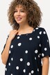 T-shirt long à gros pois. Encolure carrée, manches courtes. Coupe évasée