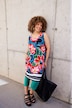 Robe courte en jersey, sans manches. Coupe évasée. Encolure ronde. Imprimé cachemire
