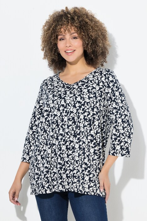 T-shirt avec plis fantaisie, décolleté en V et manches 3/4, coupe évasée