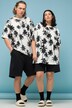 Oversize-paita, palmuprintti, pyöreä pääntie, lyhyet hihat, unisex