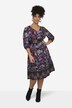 Vestido, forma en A, estampado por toda la prenda, escote de pico, manga 3/4