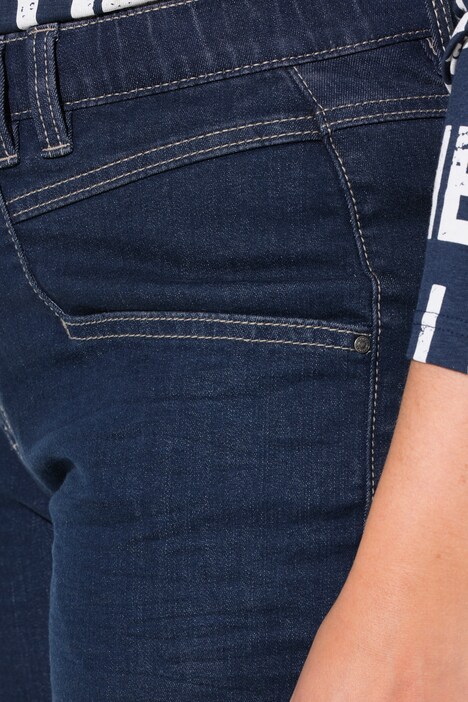 Jean Mom