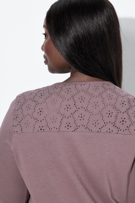 Chemise de nuit à col rond et manches 3/4, broderie ajourée et pli décoratif