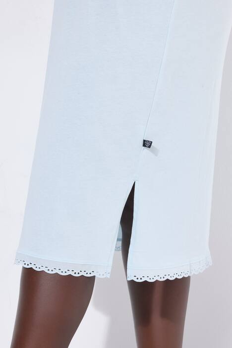 Camicia da notte con ricami traforati, piega decorativa, scollo a girocollo e maniche a 3/4