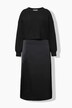 Robe maxi en maille et satin. Effet de superposition. Coupe Boxy Shape
