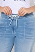 Jean Mary à taille élastique. Jambe large et évasée