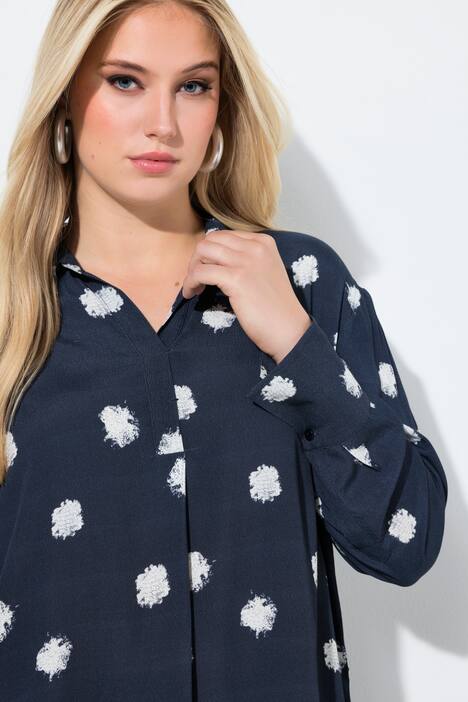 Tunika, puntíky, ozdobné sklady, límeček, dlouhé rukávy