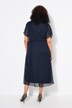 Robe maxi à strass fantaisie. Décolleté V et manches courtes