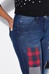 Jeans in distressed look with 5 pockets