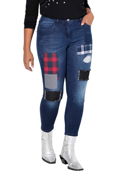 Jeans in distressed look with 5 pockets