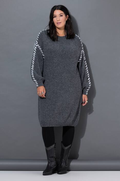Robe en maille oversize, coutures fantaisie