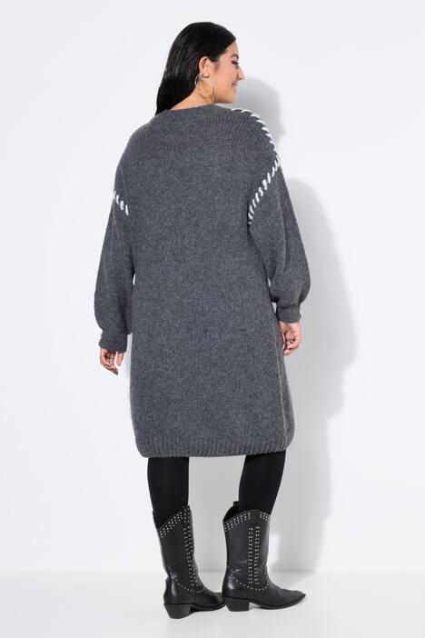 Robe en maille oversize, coutures fantaisie