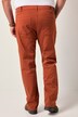 Jeans Men+ con taglio speciale per l'addome, denim colorato, vestibilità normale e cinque tasche, disponibili fino alla tg. 72