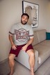 Pigiama Men+ con taglio speciale per l'addome, maglia con stampa e pantaloni corti, fino alla tg. 8XL