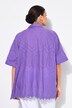 Blusa dal taglio oversize con ricami traforati, collo da camicia e mezze maniche