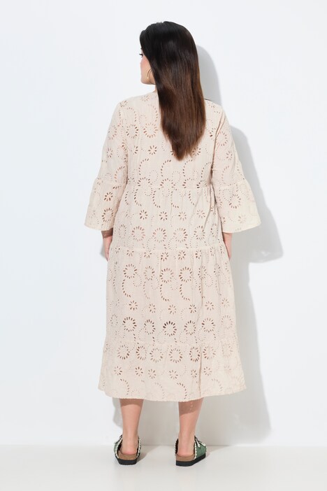 Vestido midi, forma en A, bordado inglés, volantes