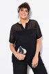 T-shirt oversize. Col tunisien et manches courtes. Empiècement en mesh