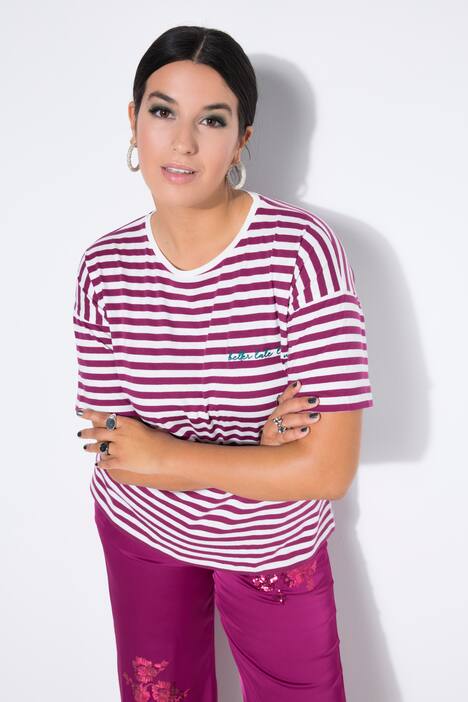T-shirt, oversized, strepen, borduursel